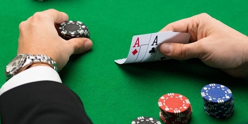 Chơi game bài đánh chậm mà ăn chắc 